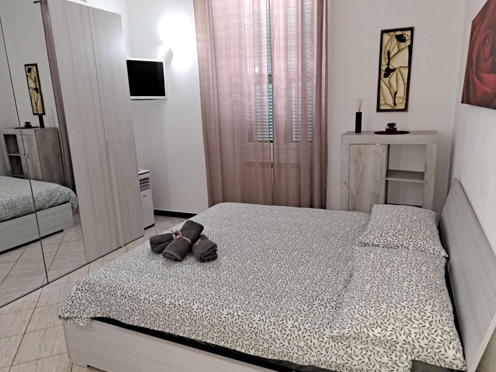 Bacio Del Sole Apartment Vado Ligure Room photo